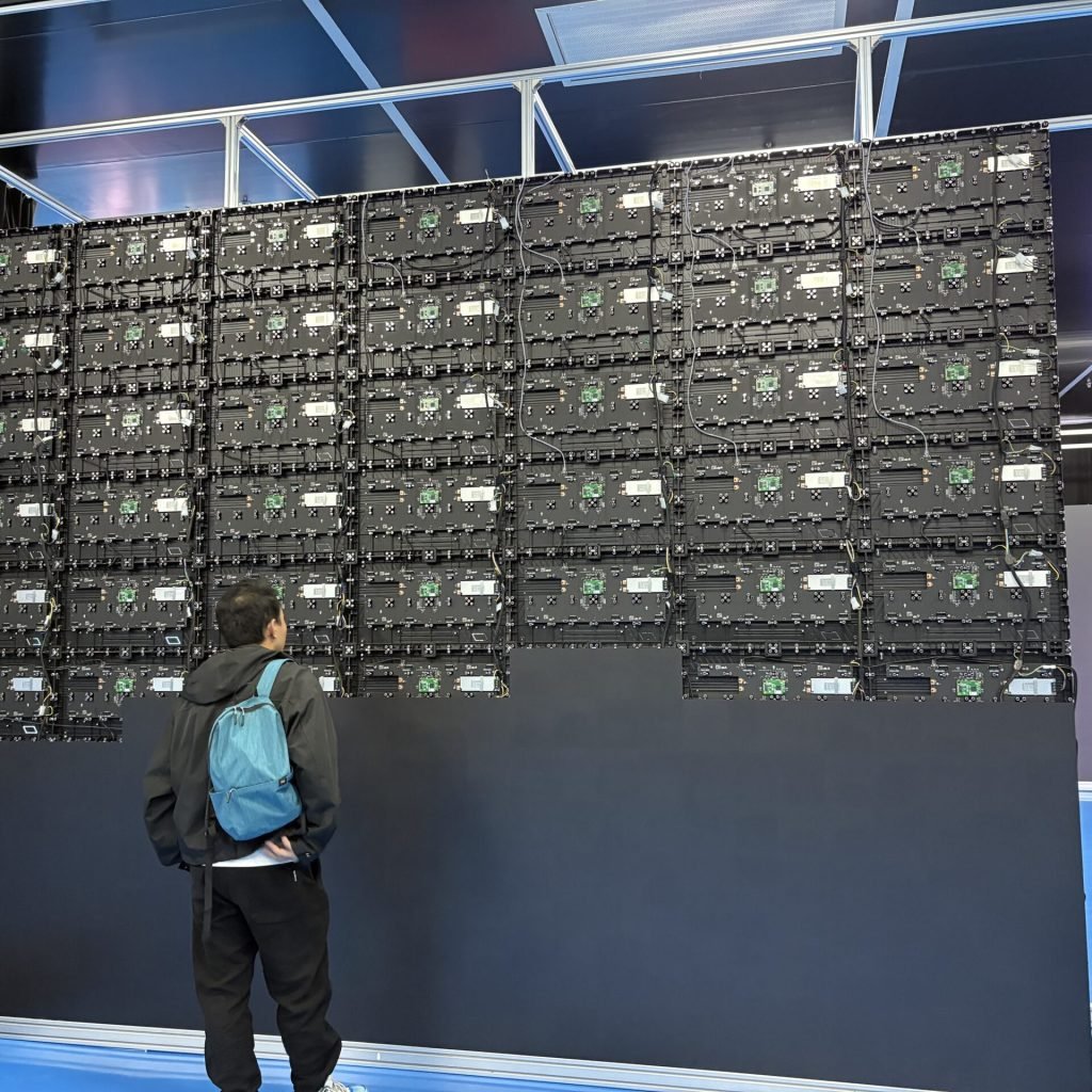 LED Display Manufacturer & LED Screen Solutions | LOYUE